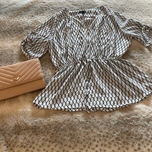 Black and white print blouse by J for Justify